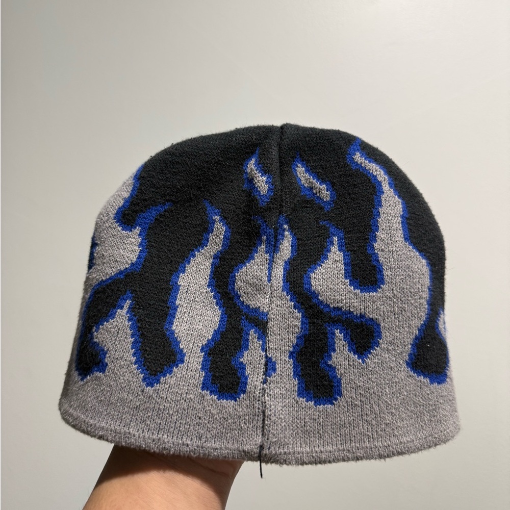 Vintage Flame Knit Beanie - Picture 4 of 4